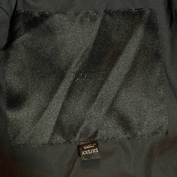 SKIMS DUVET ROBE - Picture 6 of 6